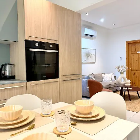 Apartman Stylish 3 Bedrooms 5min Walk To Seafront
